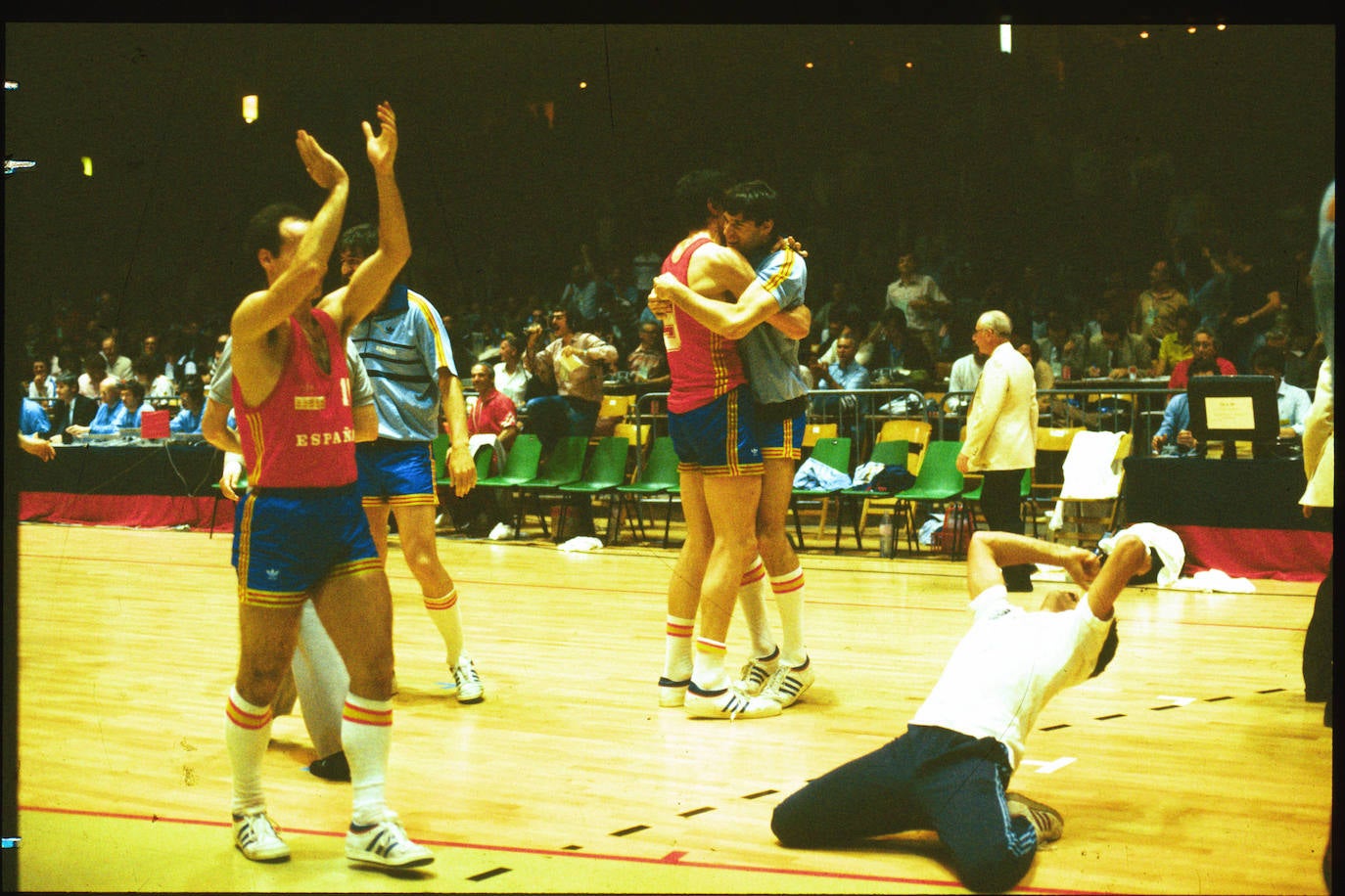 Colombia 1982: 4º puesto | Primera victoria ante Estados Unidos (109-99) en un Mundial. La URSS apartó de la lucha por el título al combinado de Díaz Miguel. Y Yugoslavia le dejó sin bronce