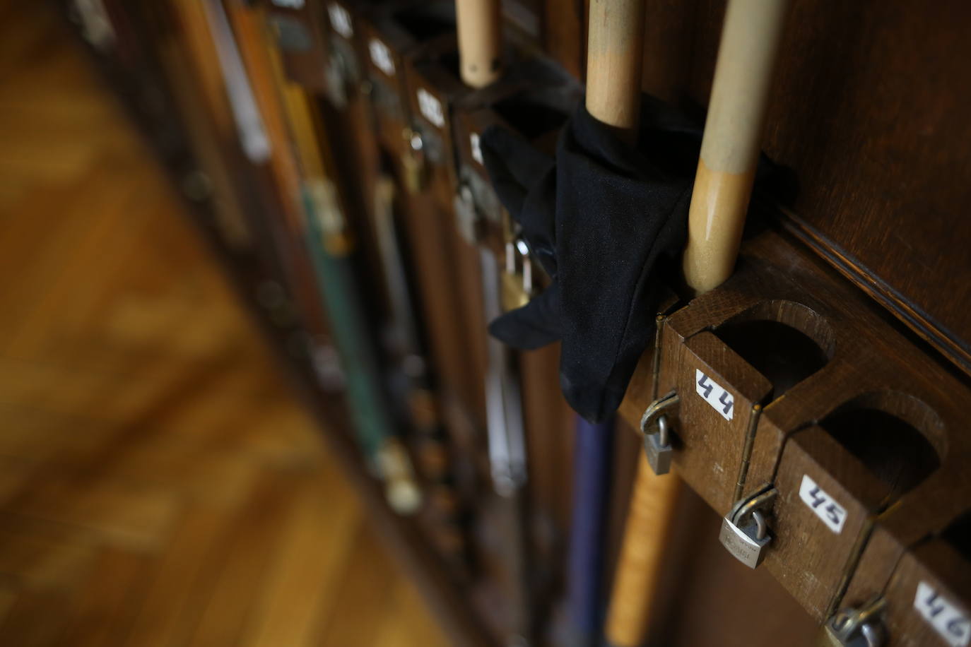 Los participantes en el torneo de billar.