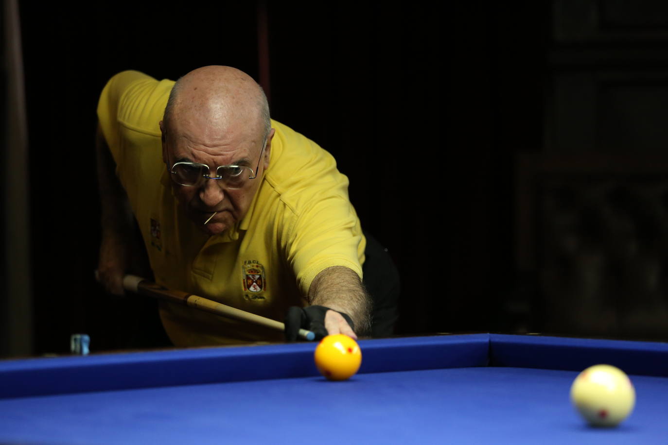 Los participantes en el torneo de billar.