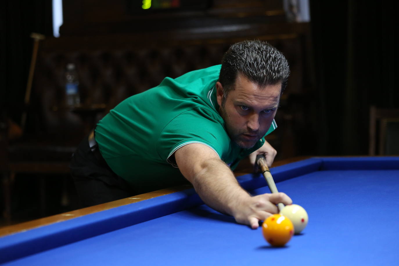 Los participantes en el torneo de billar.