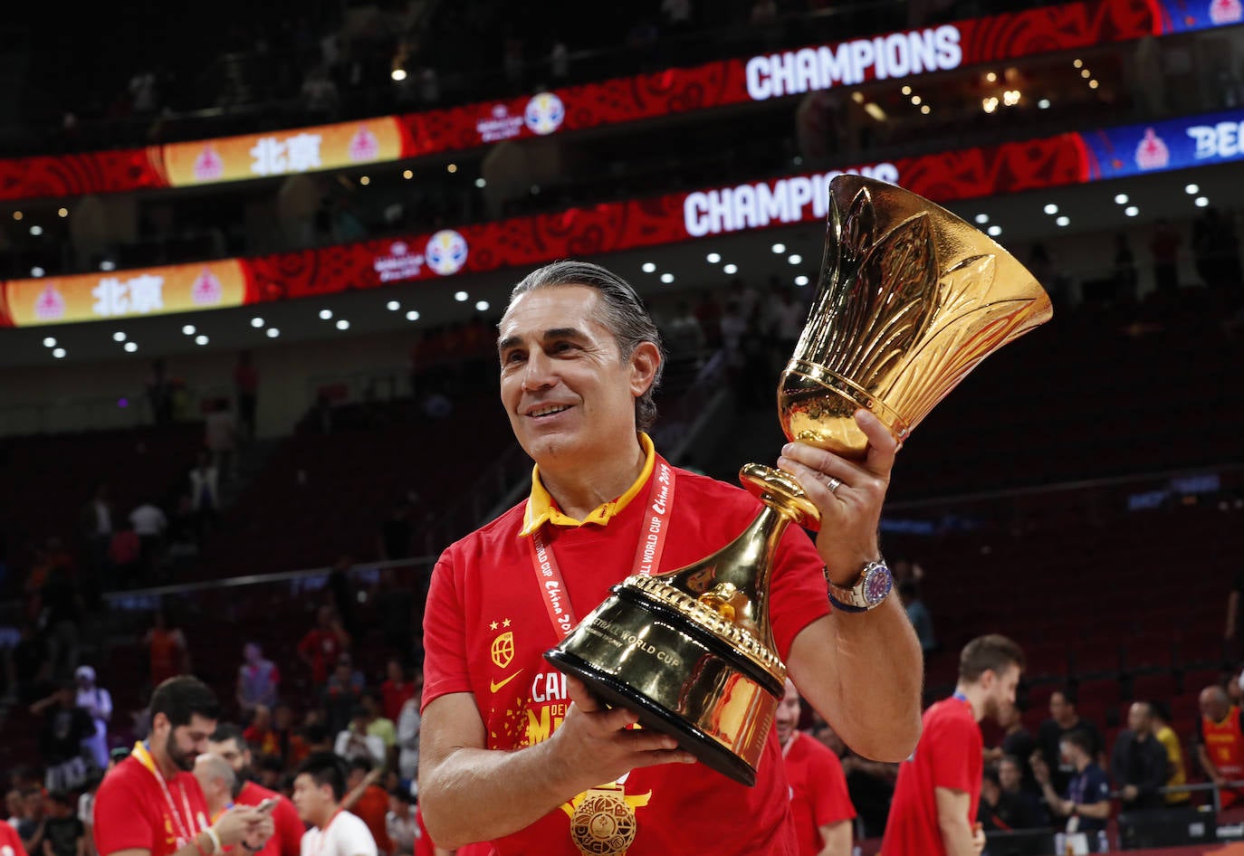 La selección se proclamó campeona del mundo en China tras arrollar a Argentina en la final. 