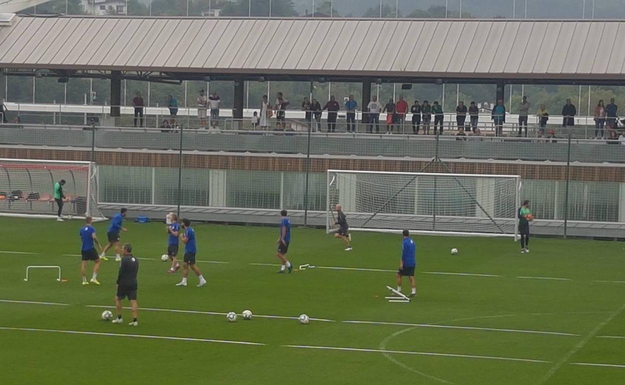 Los jugadores del Athletic siguen con la preparación del derbi del domingo. 