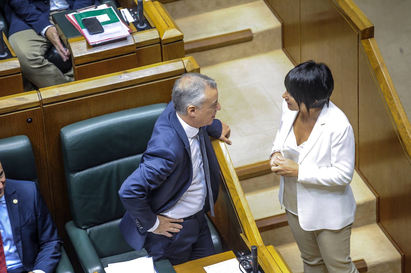 Los comicios generales de noviembre darán aire de mitin a la jornada en la Cámara vasca