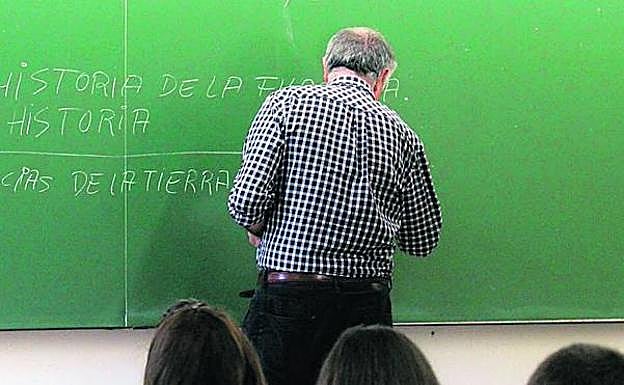 Piden dar la opción a los docentes de jubilarse a los 60