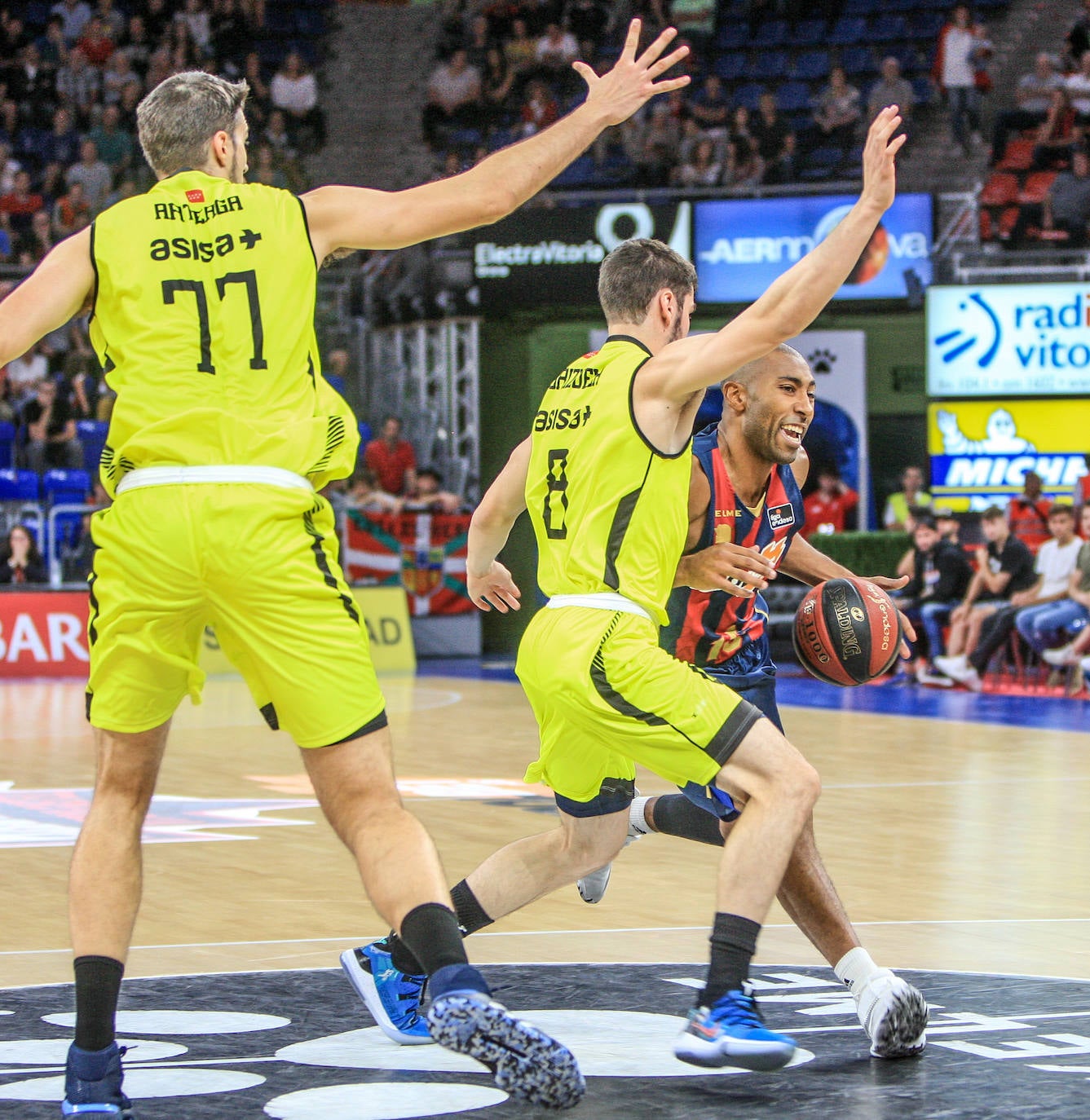 Fotos: Las fotos del Baskonia - Estudiantes