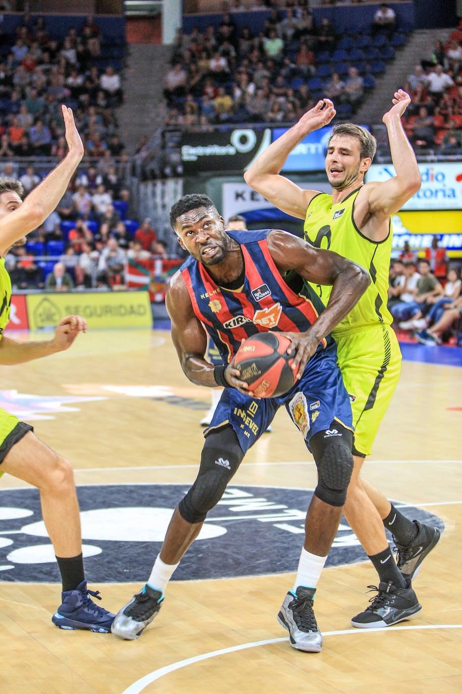 Fotos: Las fotos del Baskonia - Estudiantes