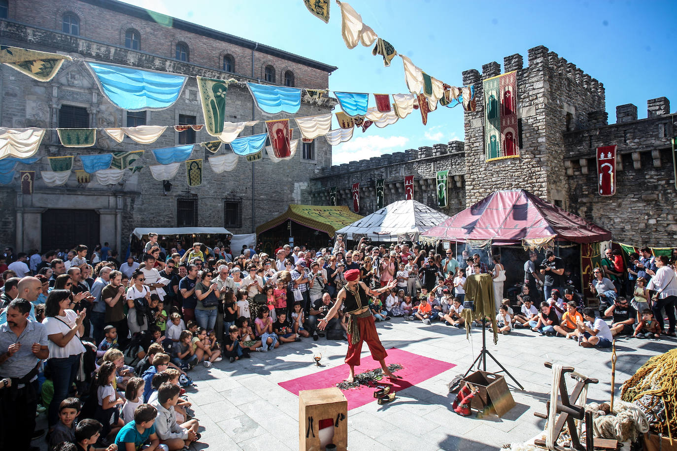 Fotos: Vitoria viaja el Medievo