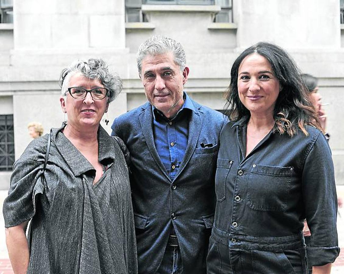 Emilia Epelde, Fintxu Arregi y Estíbaliz Balenciaga.