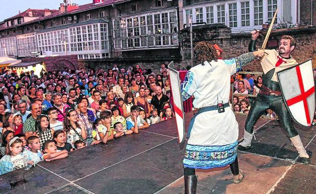 Miles de personas disfrutaron de las actividades del Mercado Medieval durante todo el fin de semana.