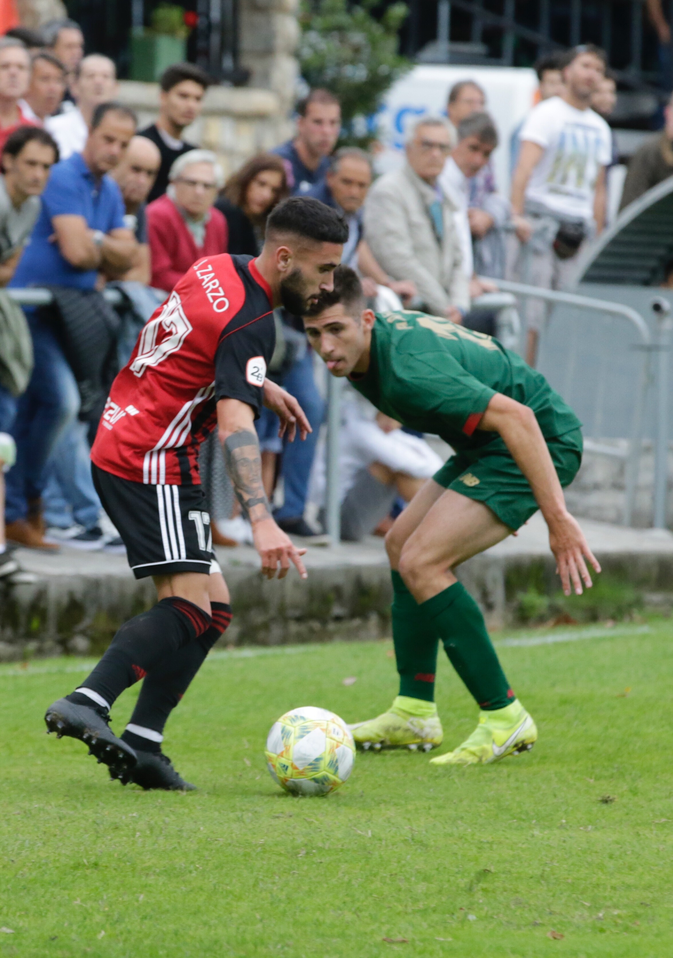 Fotos: El Bilbao Athletic hurga en la herida del Arenas (1-2)