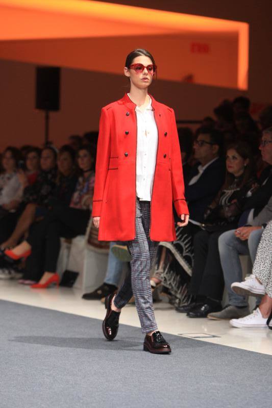 Fotos: El &#039;total black&#039; y el estilo militar dan la batalla esta temporada