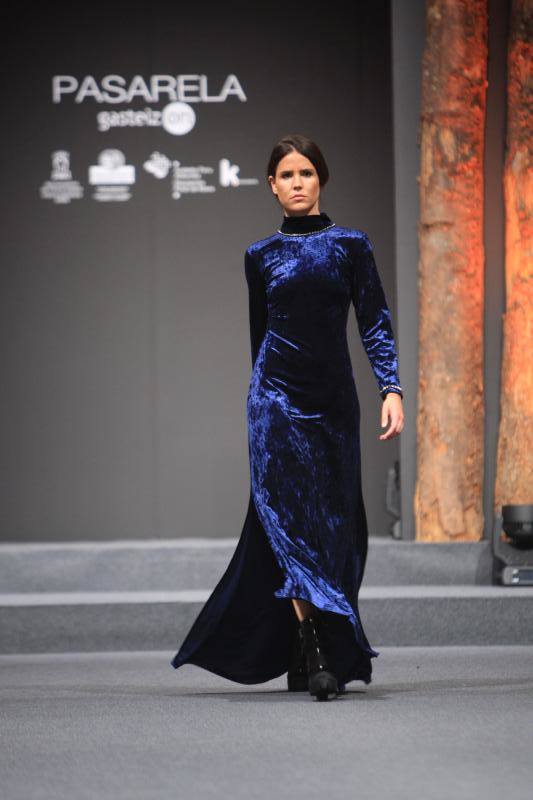 Fotos: El &#039;total black&#039; y el estilo militar dan la batalla esta temporada