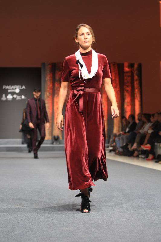 Fotos: El &#039;total black&#039; y el estilo militar dan la batalla esta temporada