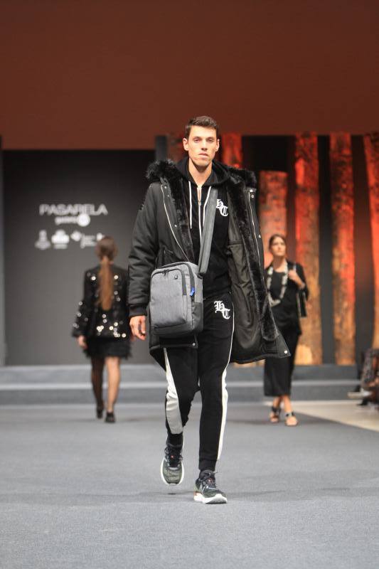 Fotos: El &#039;total black&#039; y el estilo militar dan la batalla esta temporada