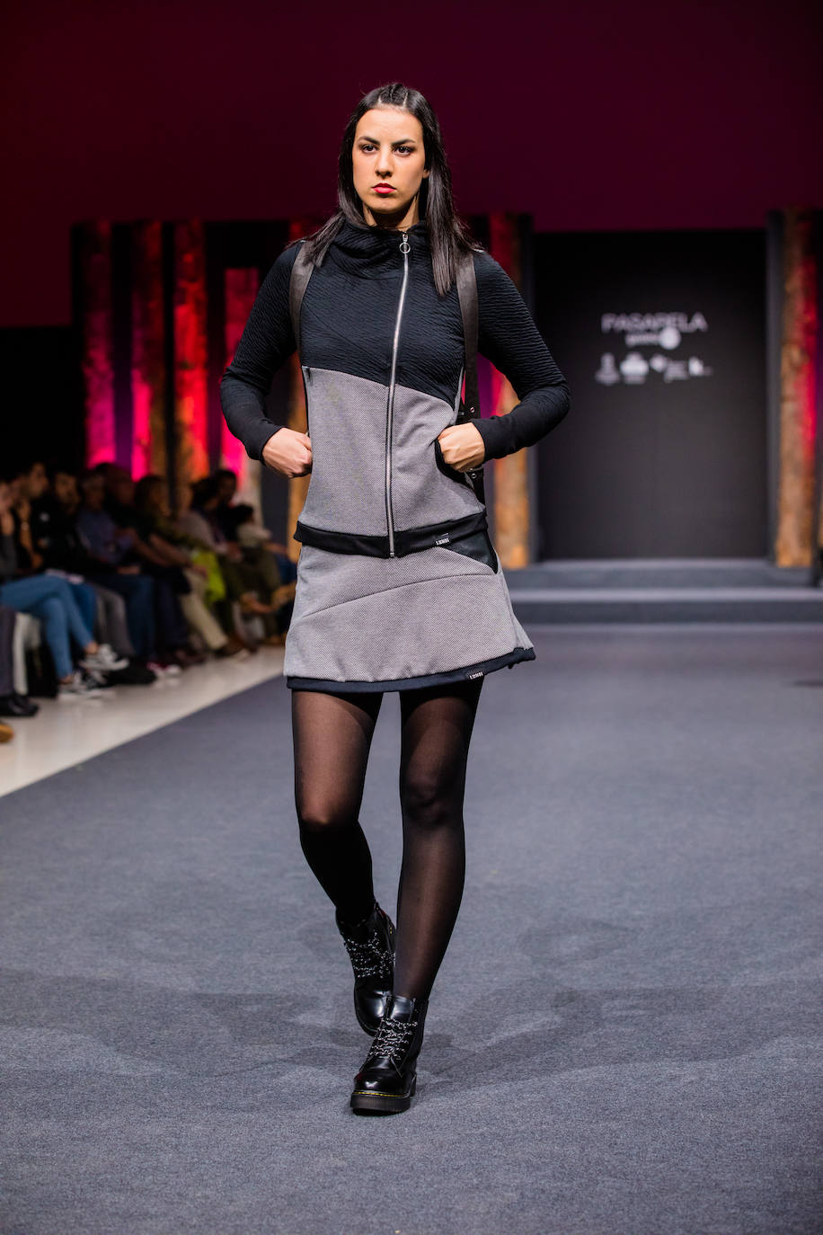 Propuestas sostenibles, diseños extravagantes y moda infantil han protagonizado la segunda jornada de la cita 'fashion' en el Palacio Europa de Vitoria