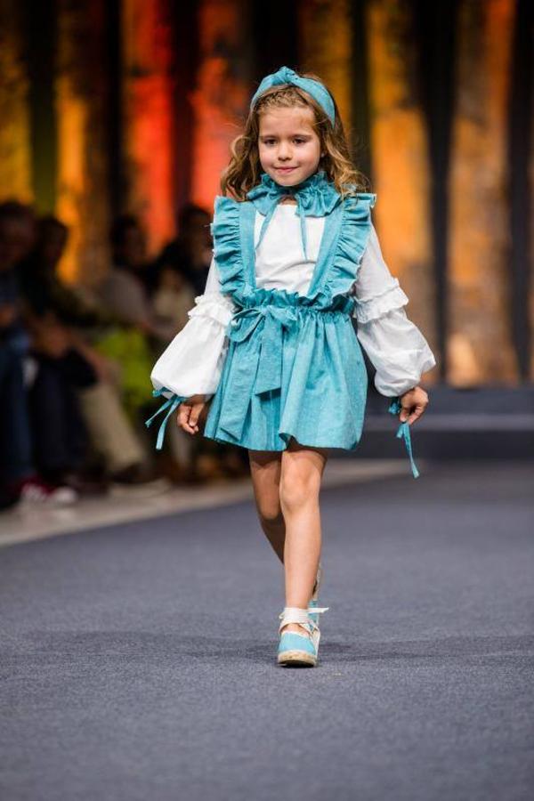 Las colecciones de La nieta de Inés, Rebeca Ruiz, Eder Aurre y la pareja formada por Miguel Gutiérrez y Cristina Lefter cerraron el Encuentro de Nuevos Creadores de Moda de la Pasarela Gasteiz On.