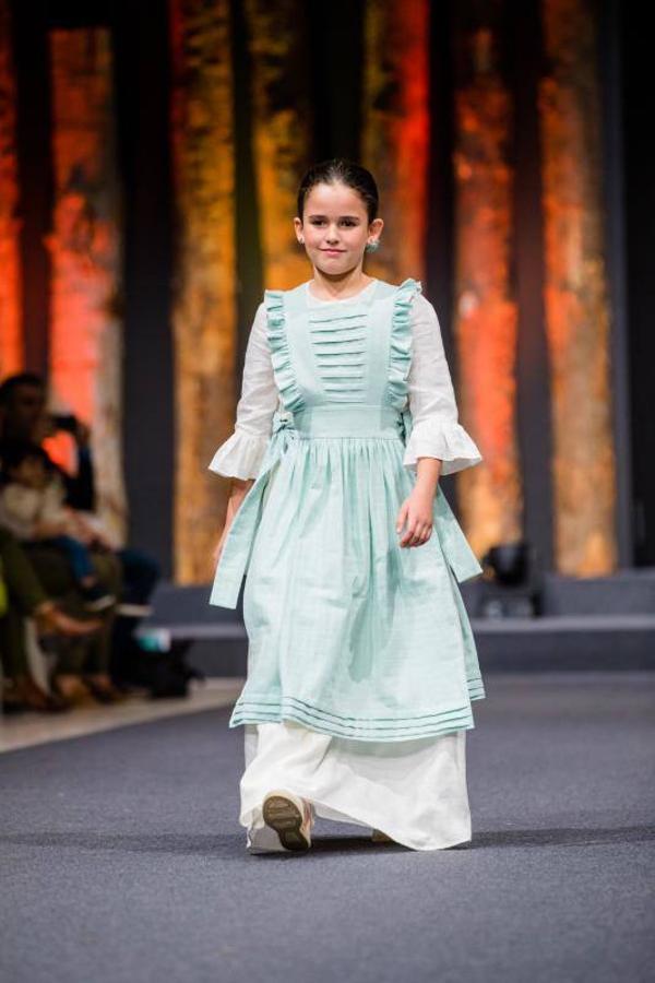 Las colecciones de La nieta de Inés, Rebeca Ruiz, Eder Aurre y la pareja formada por Miguel Gutiérrez y Cristina Lefter cerraron el Encuentro de Nuevos Creadores de Moda de la Pasarela Gasteiz On.