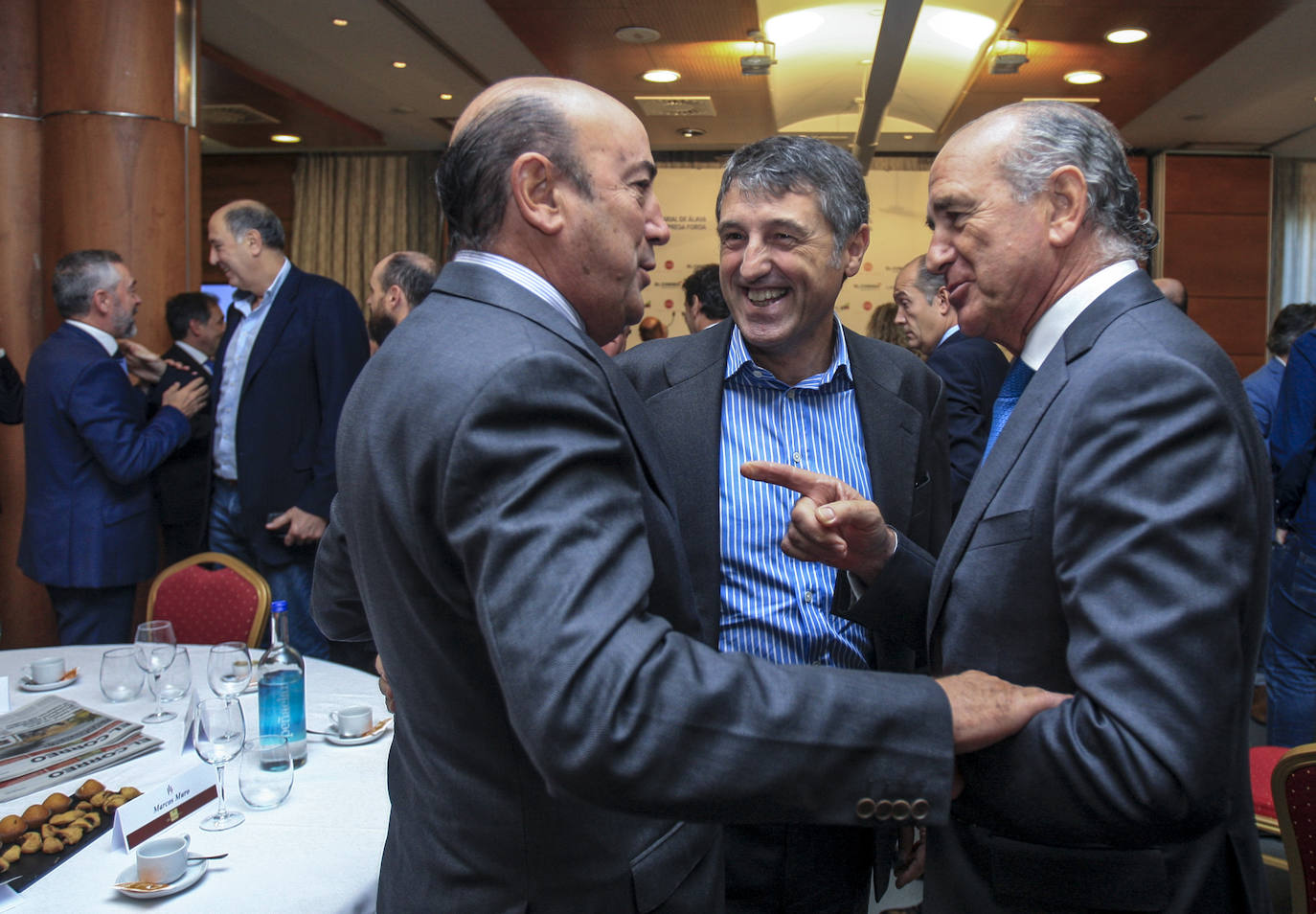 Jorge Gabiola, Joan Ander de las Fuentes y Miguel Ángel Lujua.