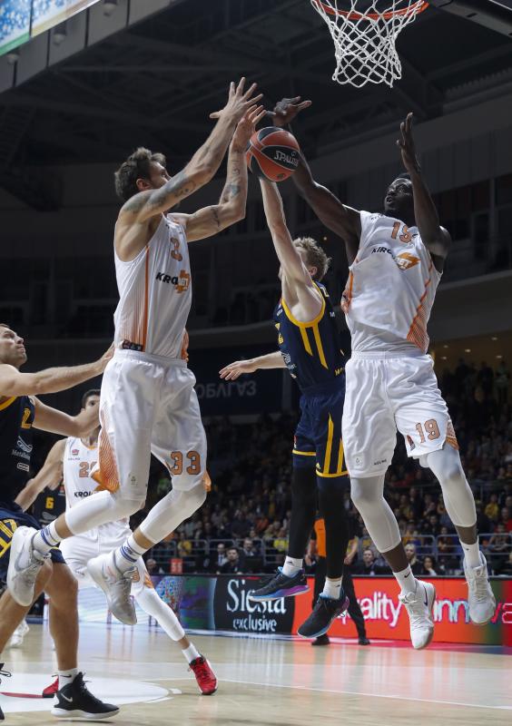 Fotos: Las mejores imágenes del Khimki - Baskonia de la Euroliga