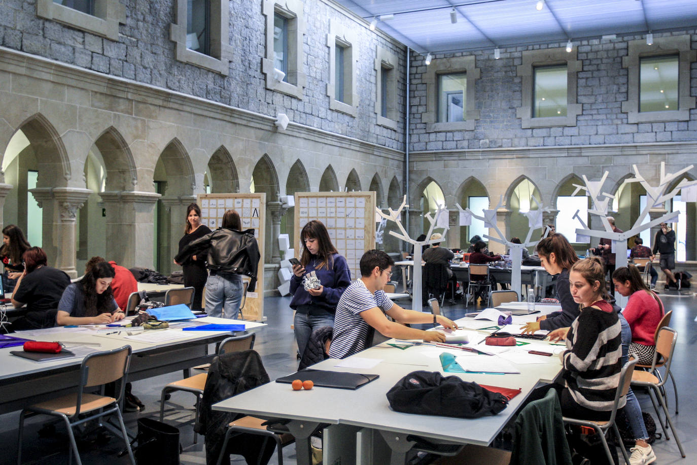 Fotos: Visita a la Escuela de Diseño