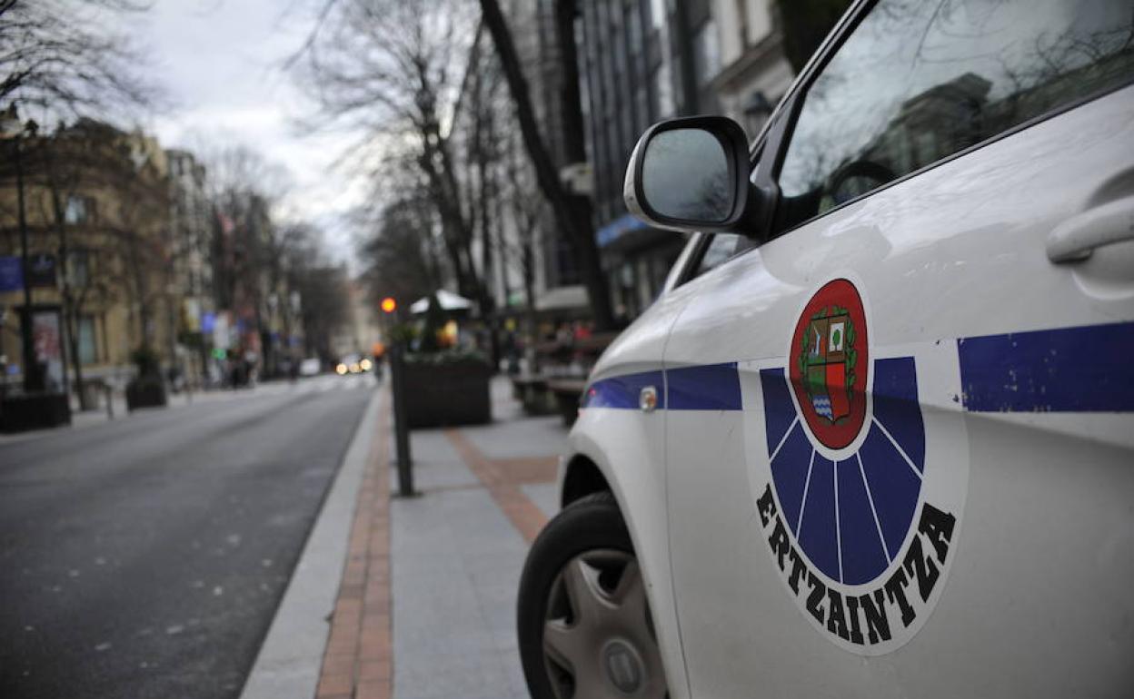 Detenidos dos jóvenes de 24 y 23 años por ocupar una vivienda en Bilbao