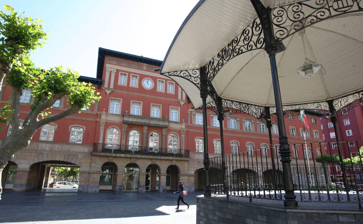 Fachada del Ayuntamiento de Erandio. 