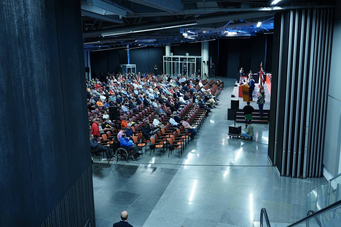 Fotos: Primera asamblea de socios compromisarios de Elizegi como presidente del Athletic