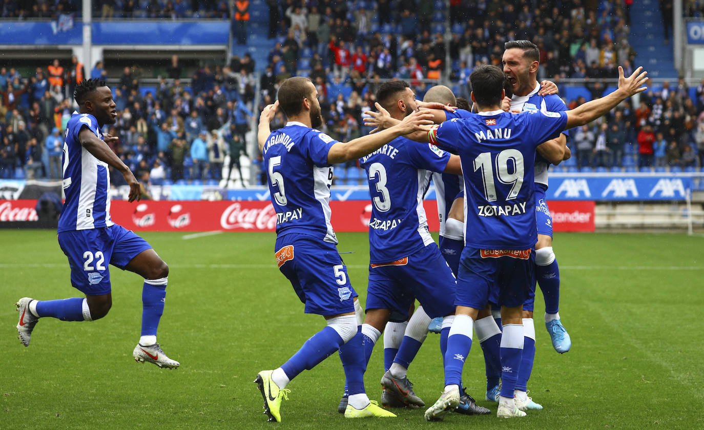 Fotos: Las imágenes del Alavés - Celta