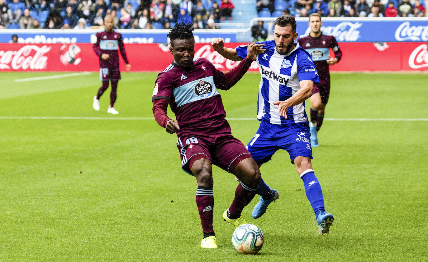 Fotos: Las imágenes del Alavés - Celta