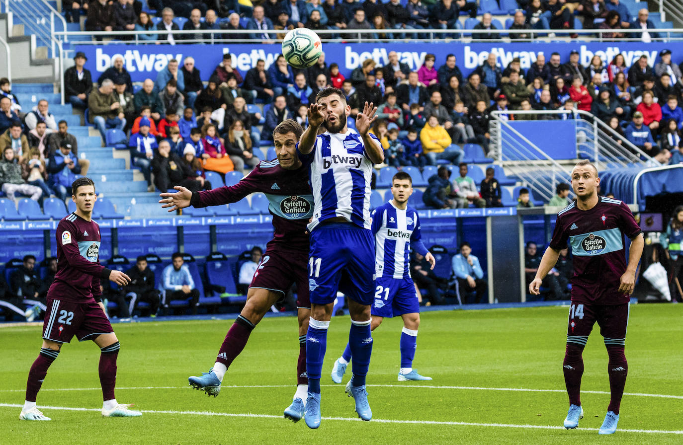 Fotos: Las imágenes del Alavés - Celta