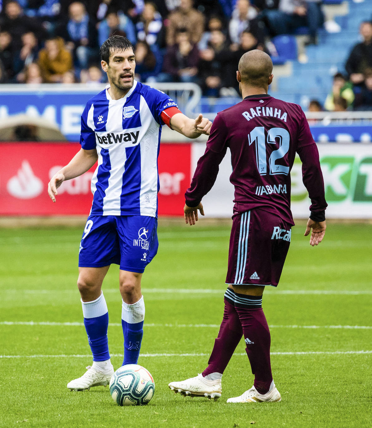 Fotos: Las imágenes del Alavés - Celta