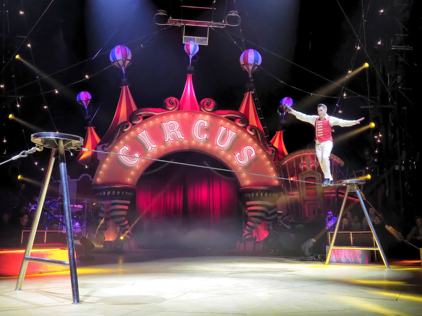 Fotos: &quot;Circlassica&quot; visita el Teatro Campos