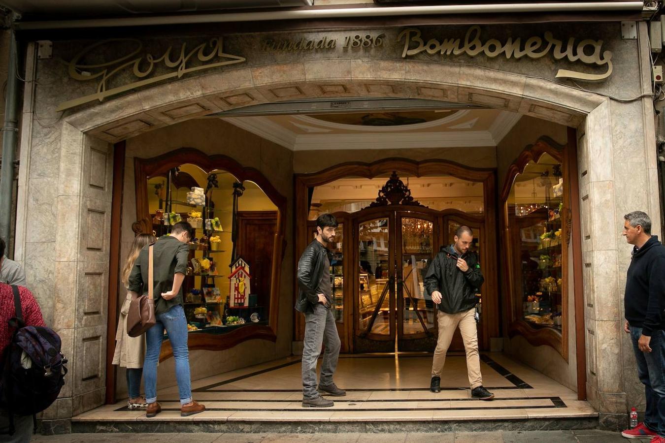 Imágenes del rodaje en Vitoria de 'El silencio de la ciudad blanca', película dirigida por Daniel Calparsoro