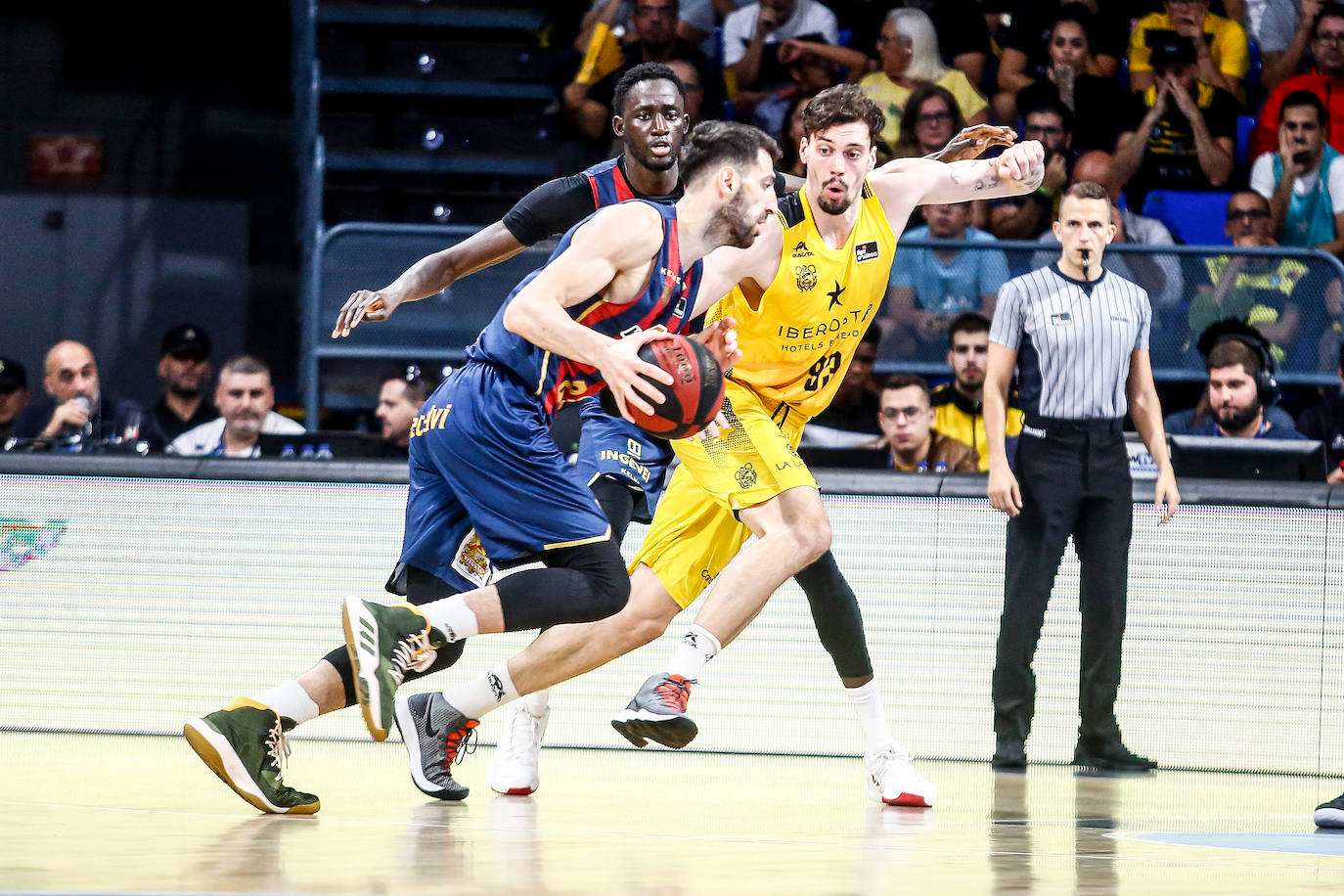 Un lance del partido. 