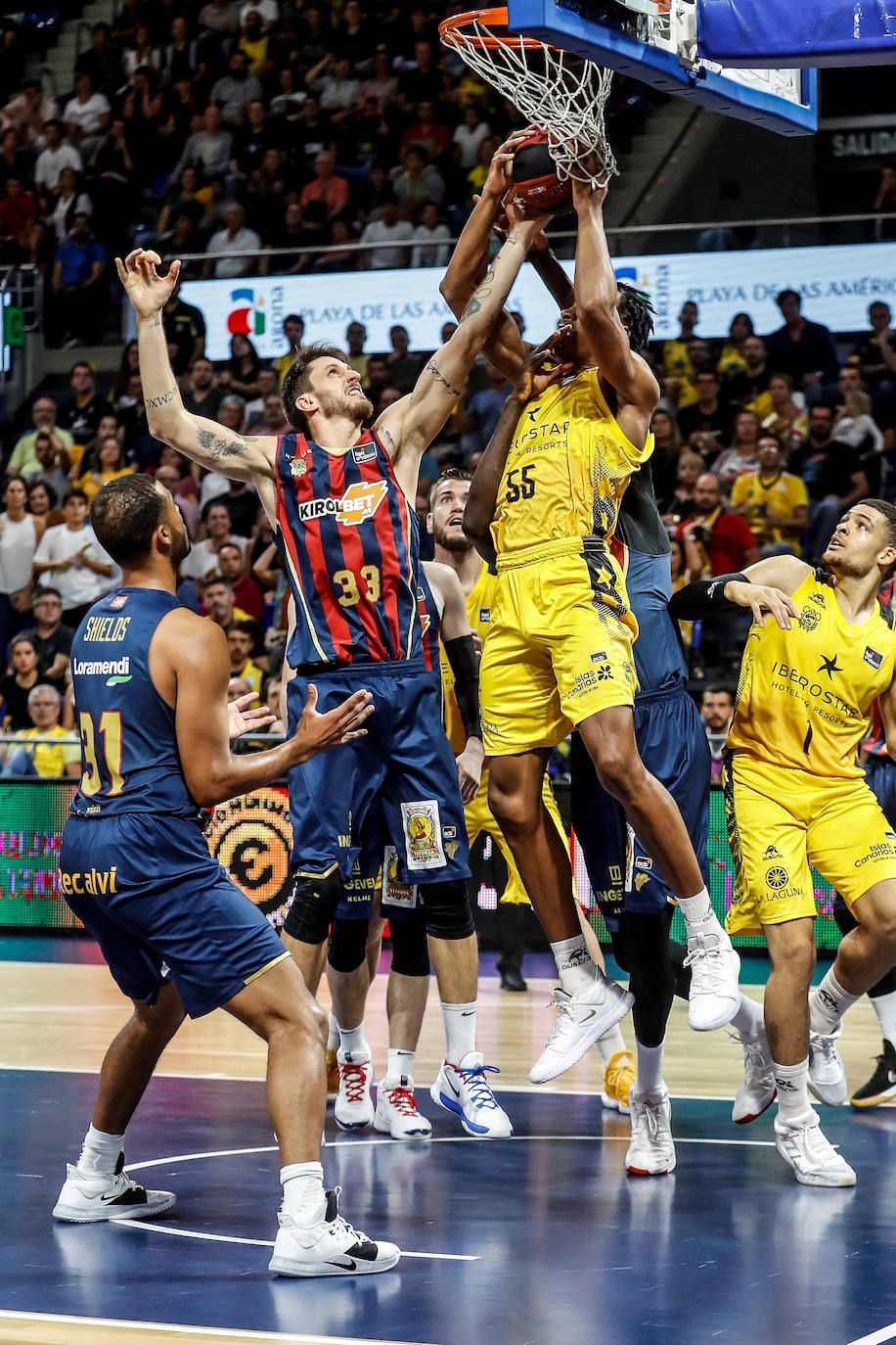 Un lance del partido. 