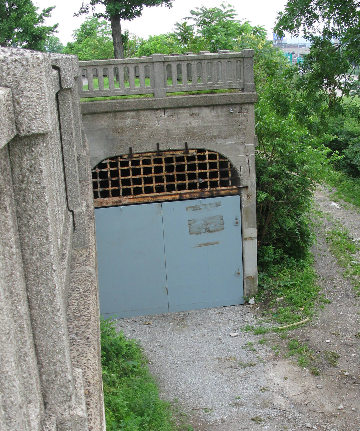 21. Metro abandonado de Cincinnati (Ohio, EE. UU.) | La compañía Cincinnatti Advance desarrolla recorridos por los túneles dos veces al año, para que los turistas puedan visitarlos. También se les conoce como 'los túneles de la vergüenza'.