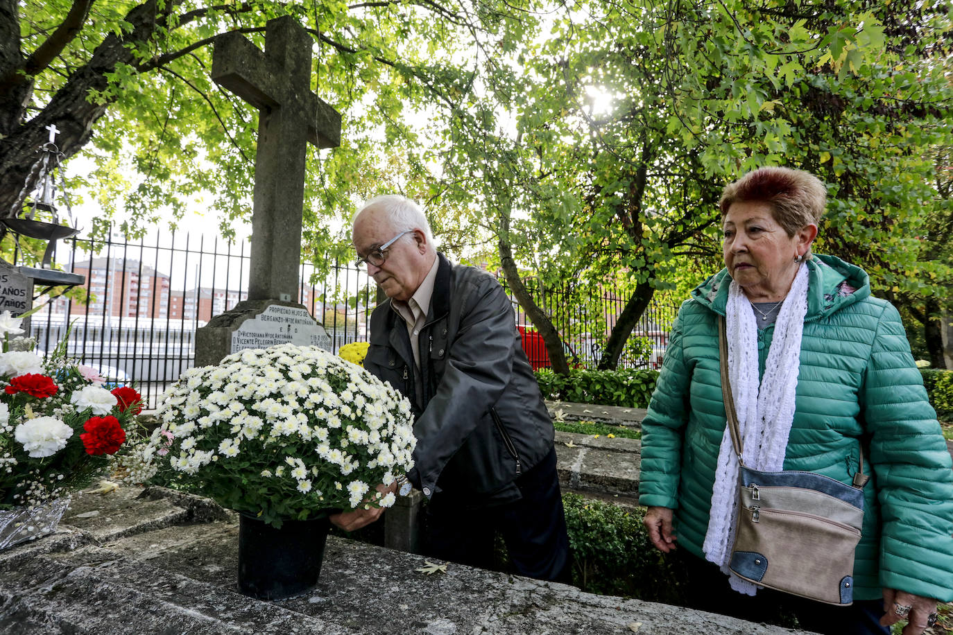 Fotos: Álava recuerda a sus seres queridos