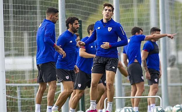 Gaizka Larrazabal cumple su primera temporada en el Athletic. 