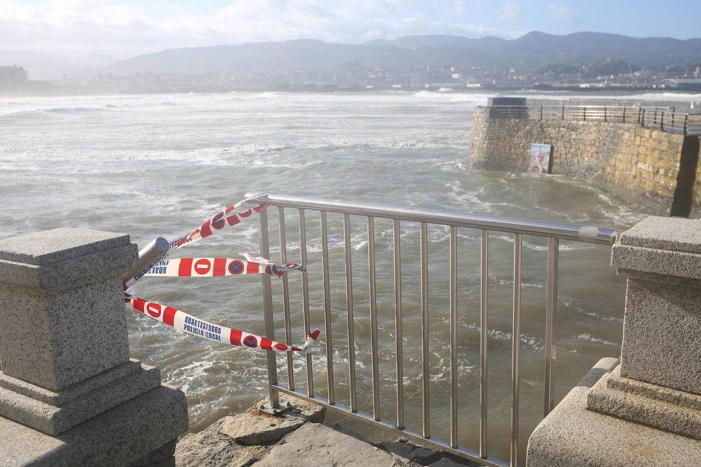 Fotos: Las imágenes del viento en Bizkaia