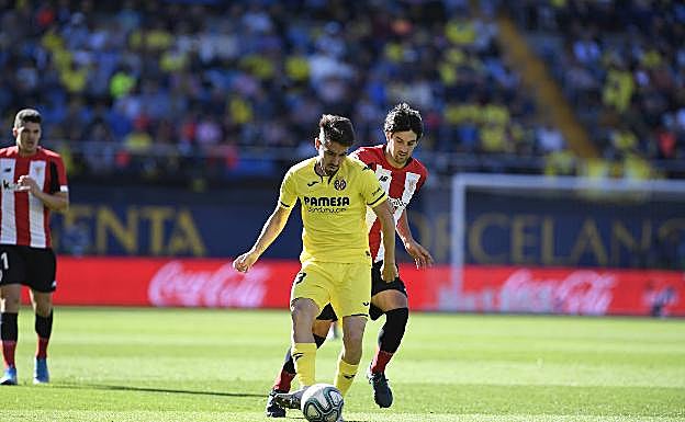 Moi Gómez está muy activo en las bandas. 