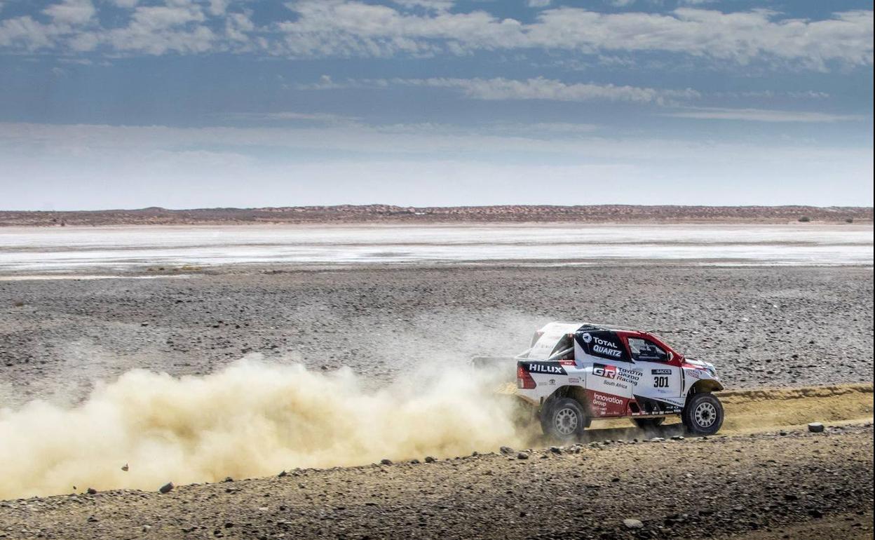 Alonso y Coma se estrenan con buenas sensaciones en Arabia