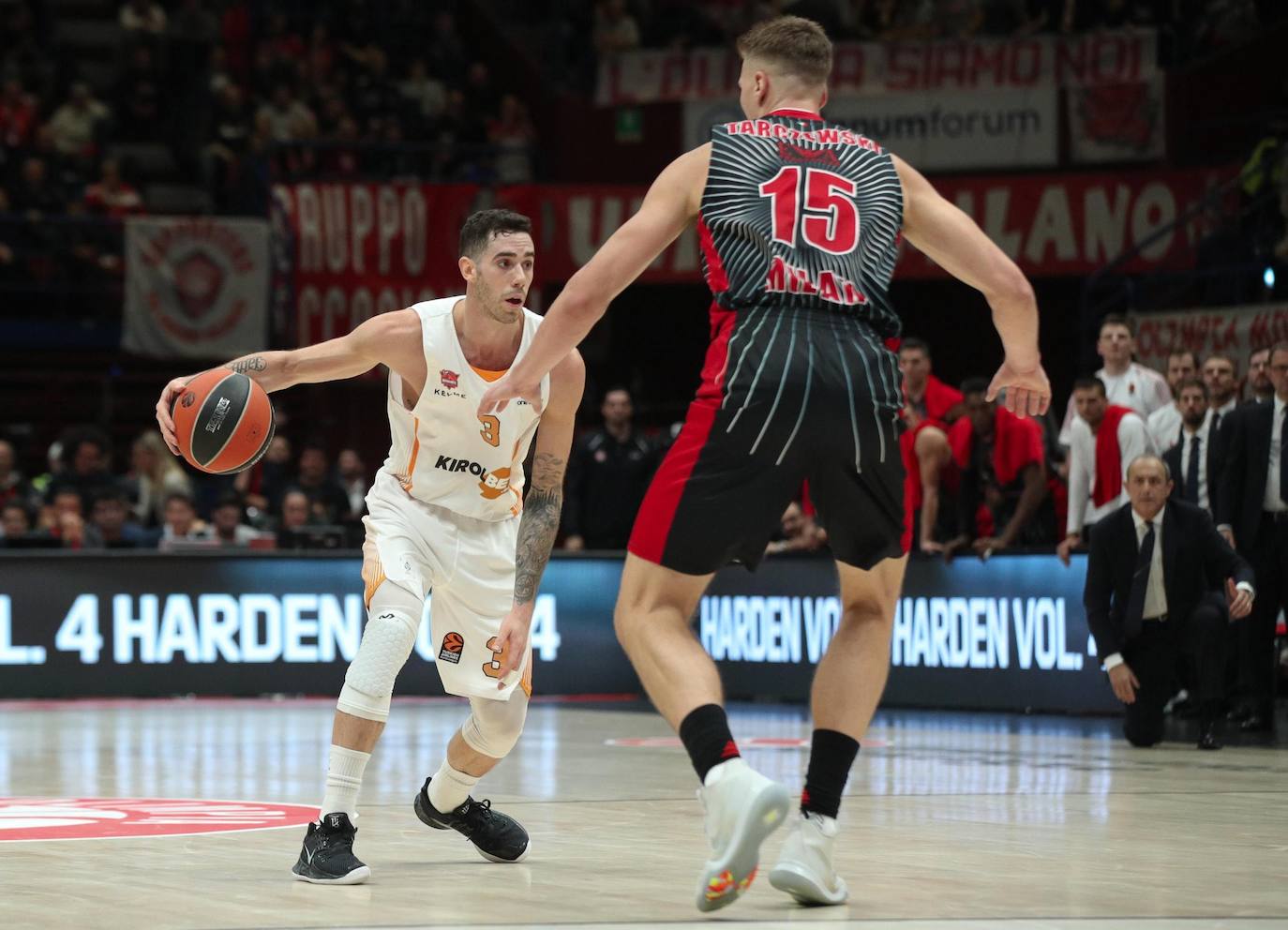 Fotos: Las fotos del Armani Milán - Kirolbet Baskonia