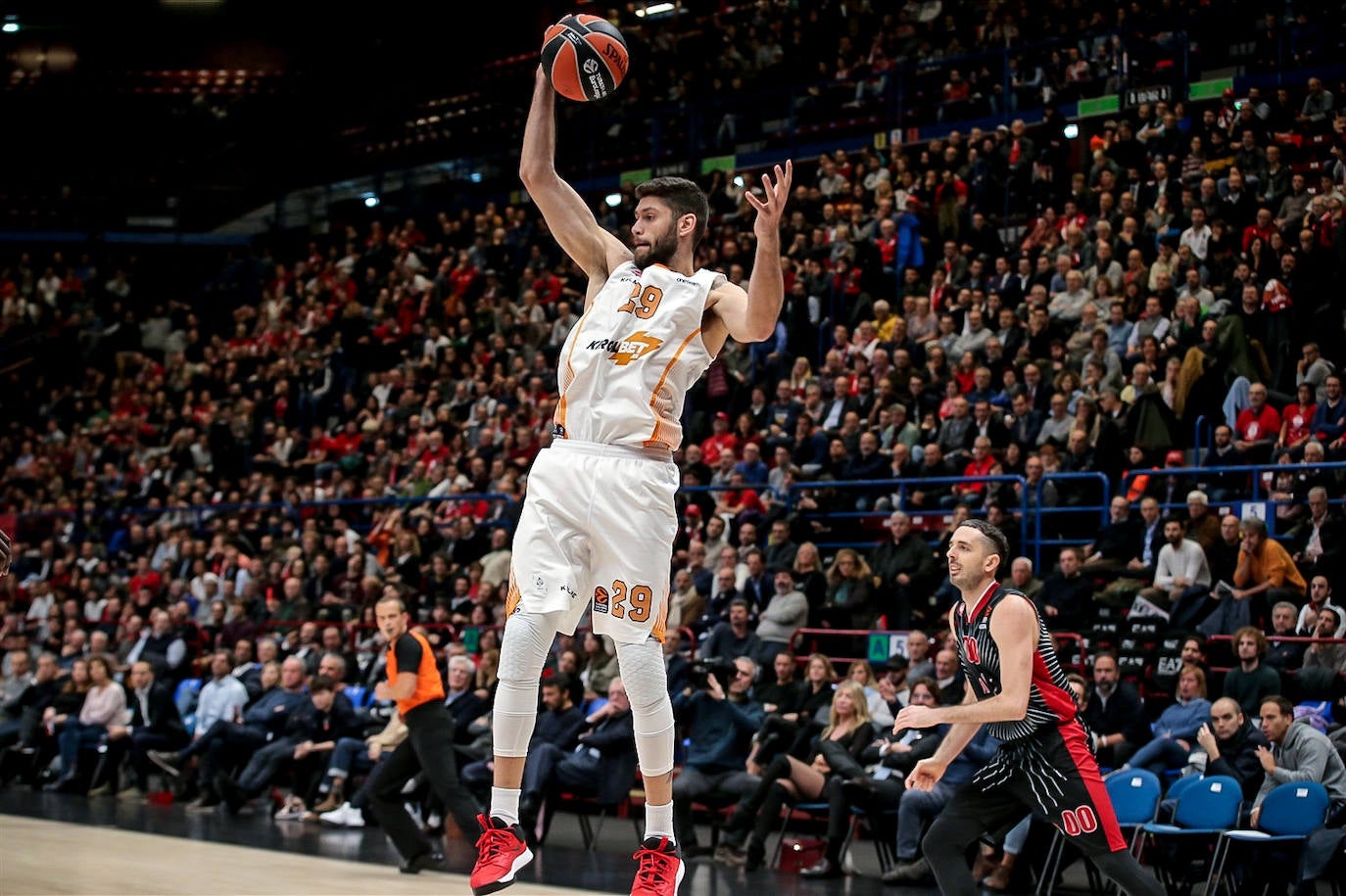 Fotos: Las fotos del Armani Milán - Kirolbet Baskonia