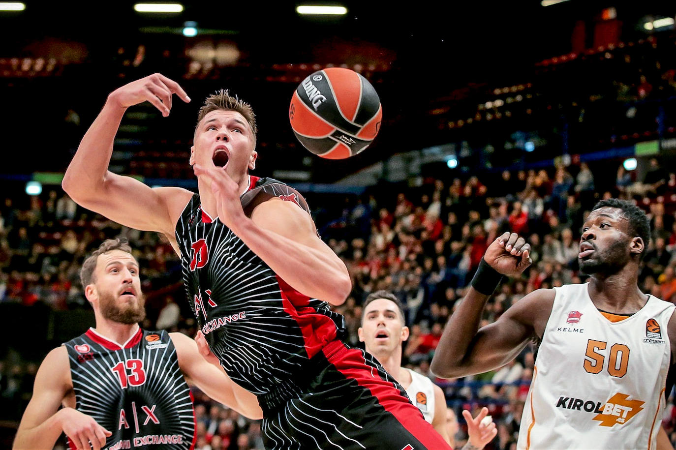 Fotos: Las fotos del Armani Milán - Kirolbet Baskonia