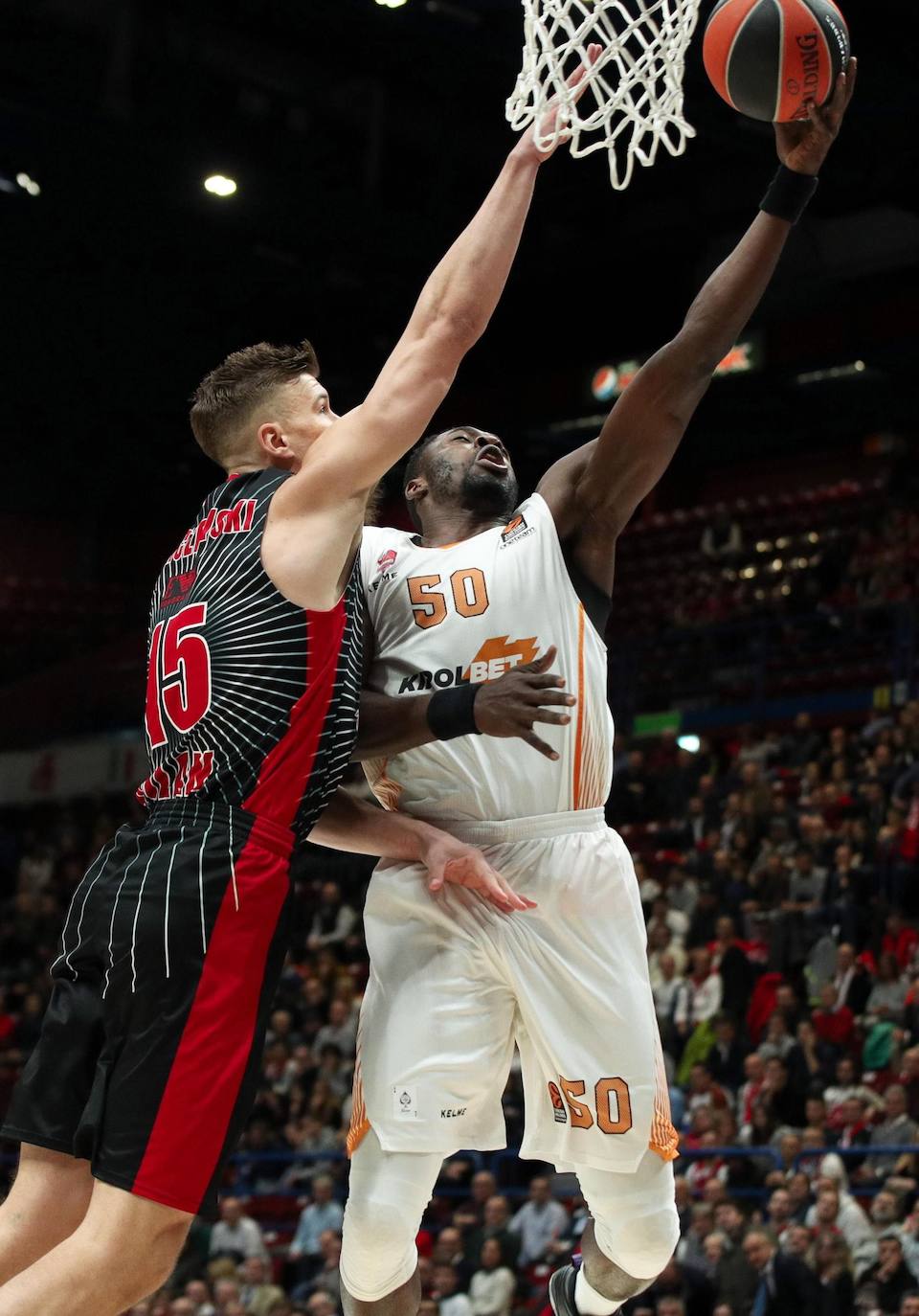 Fotos: Las fotos del Armani Milán - Kirolbet Baskonia