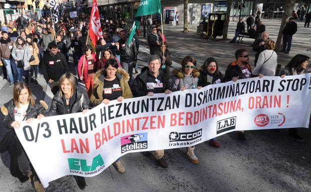 Manifestación celebrada el pasado curso por los profesores de la concertada. 