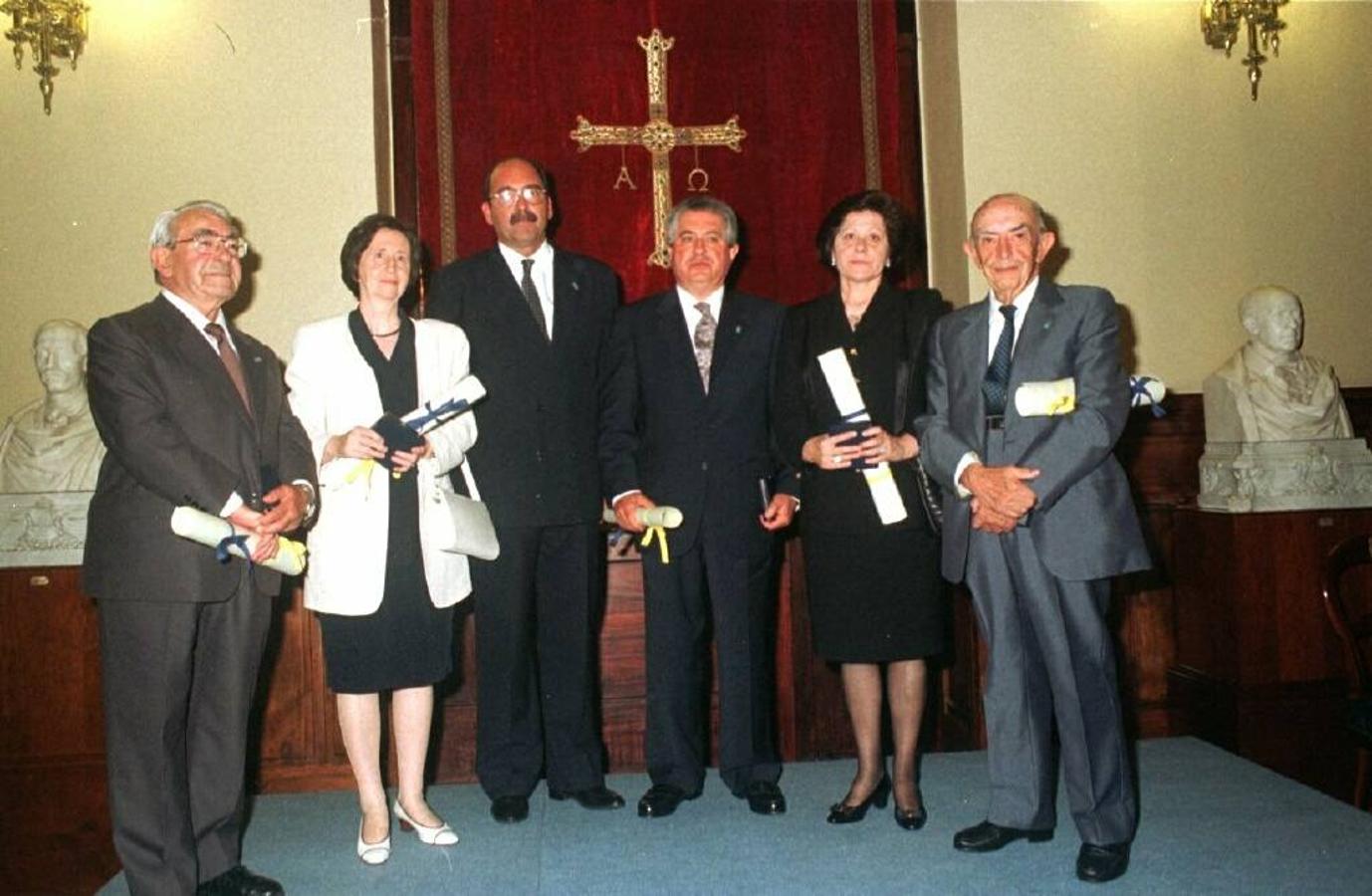 Bioquímica, discípula de Severo Ochoa, pionera en la Biología Molecular y la Biotecnología, una de las grandes científicas de este país. La asturiana ha fallecido este jueves a los 80 años.