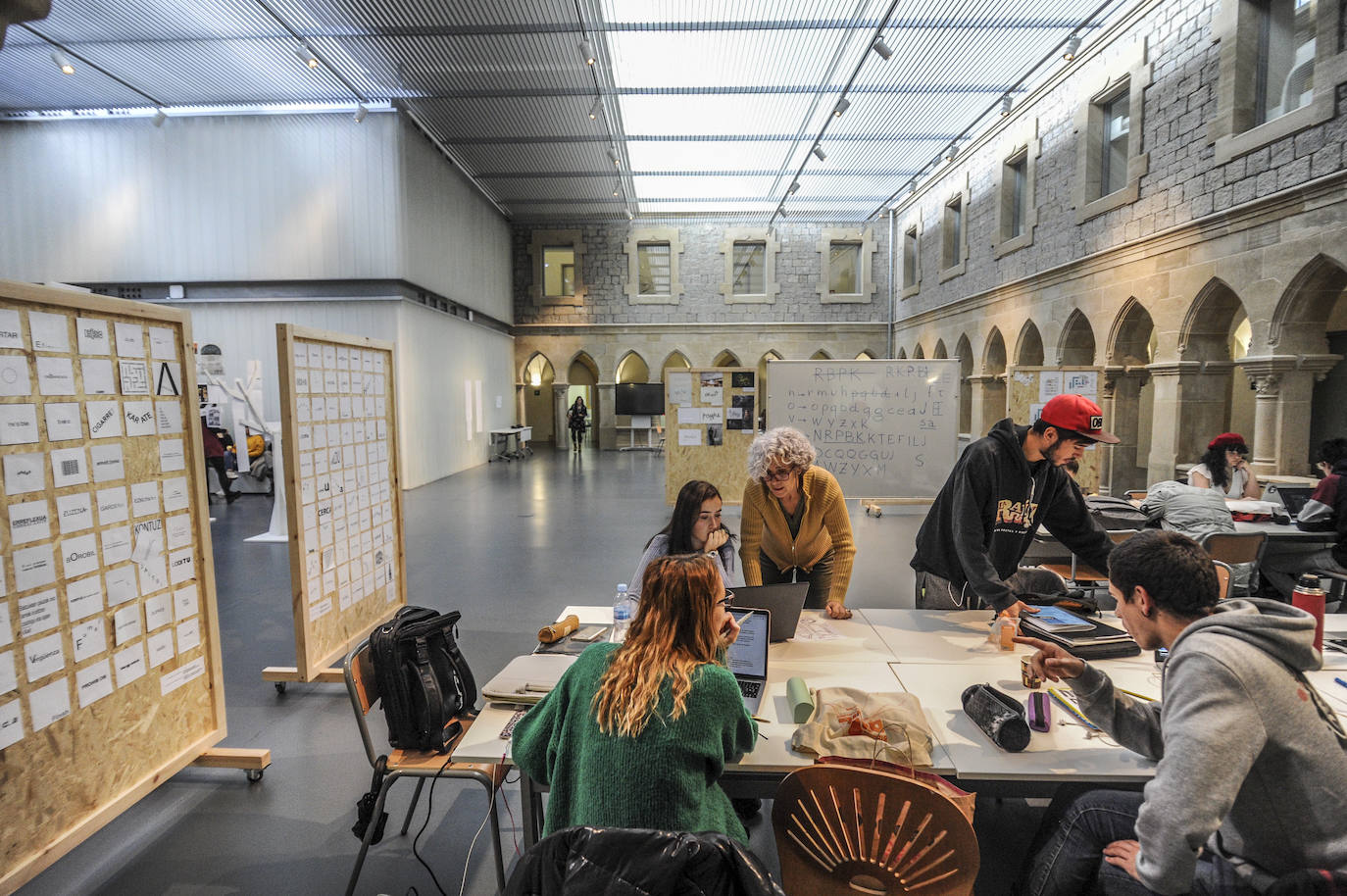 Fotos: La bendita profanación creativa de Betoño