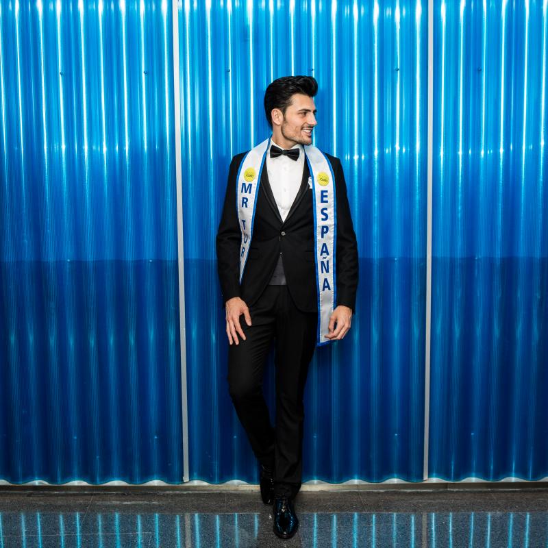 Samuel López, de 23 años y procedente de Torrevieja (Alicante), ha salido vencedor en el certamen de belleza que se ha celebrado en el BEC.