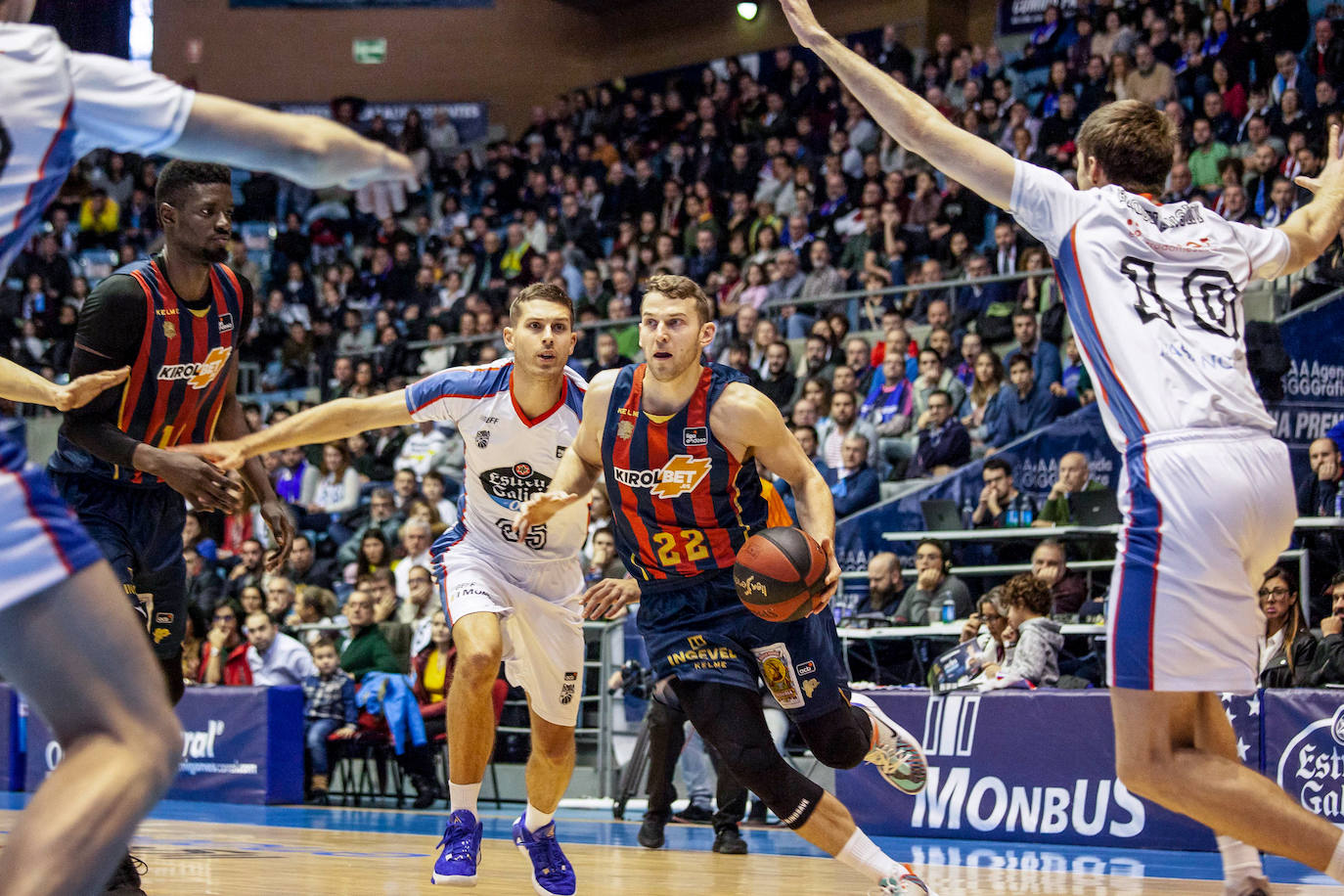 Fotos: Las mejores fotos del Monbus Obradoiro -Kirolbet Baskonia